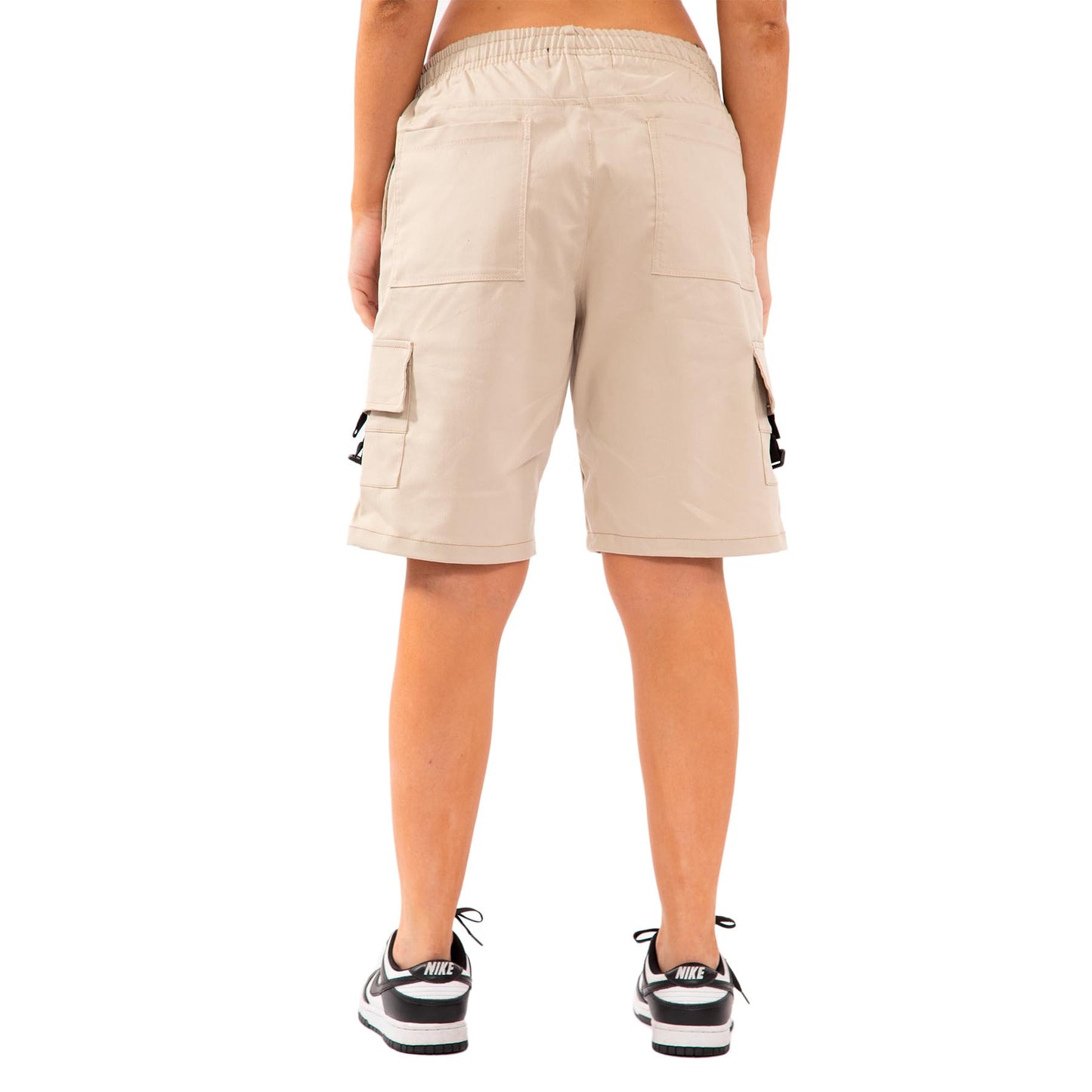 Oversize cargo short corte mujer - Arena 8150