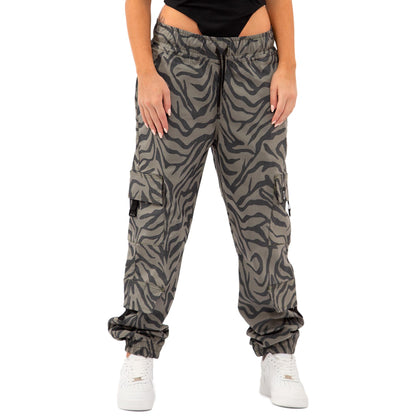 Wild zebra cammo Double Cargo Pants Mujer color: Green Gray 8121