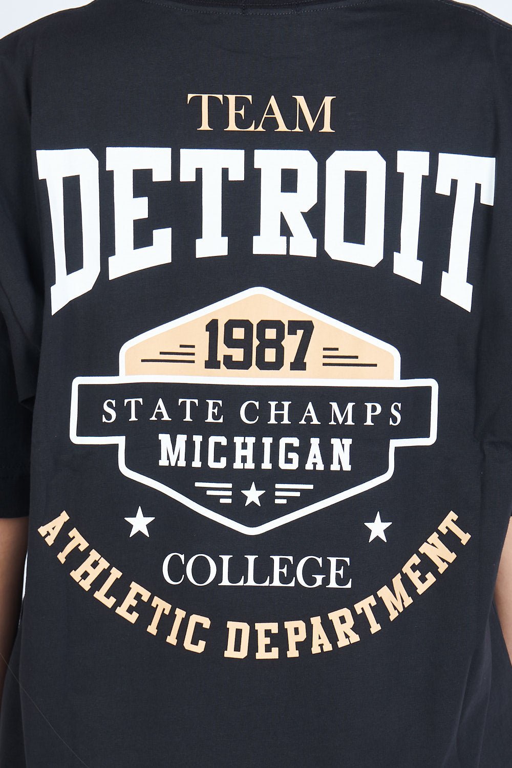 Camiseta oversize DETROIT NEGRO | DROP 03 |