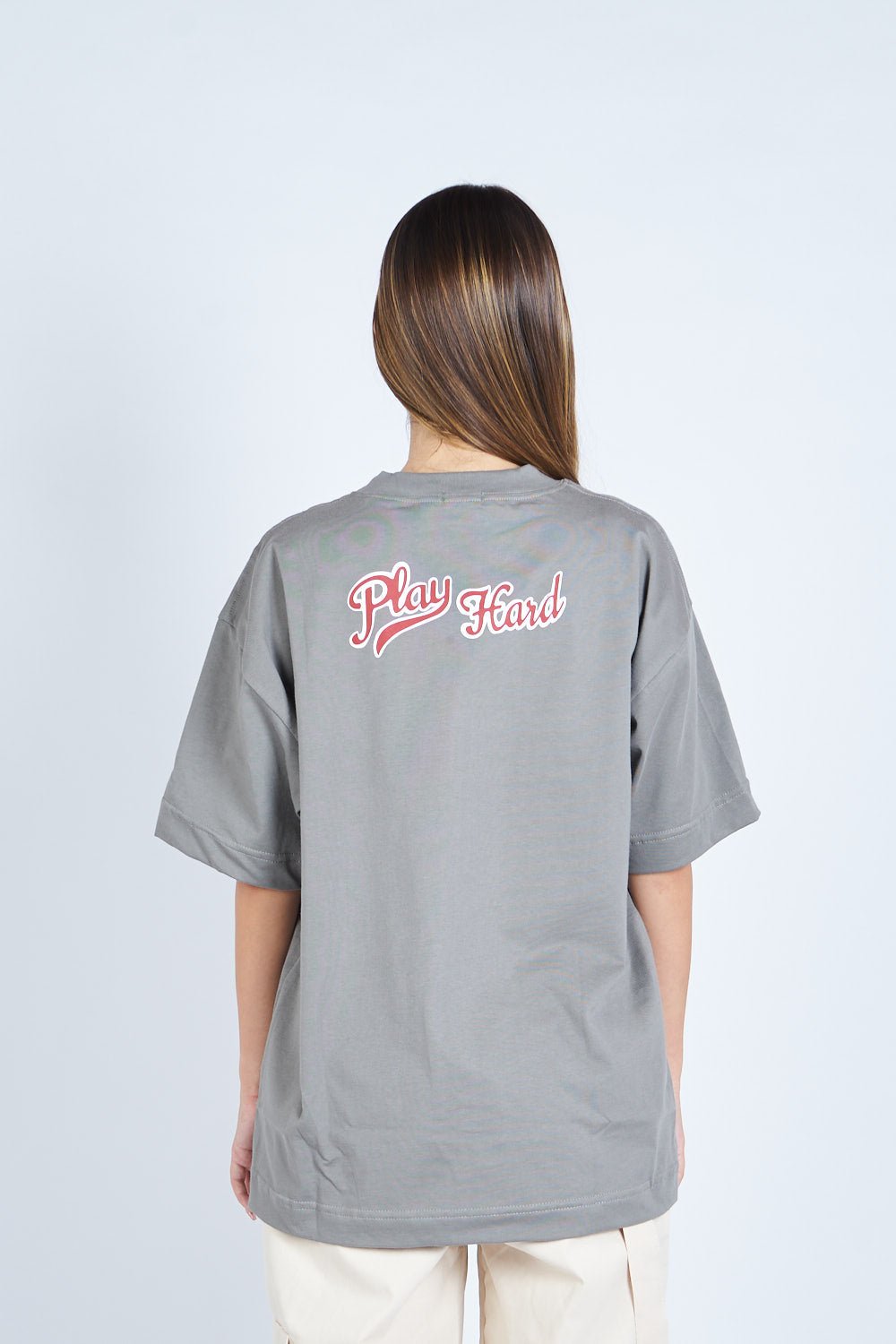 Camiseta oversize PLAY HARD GRIS | DROP 03 |