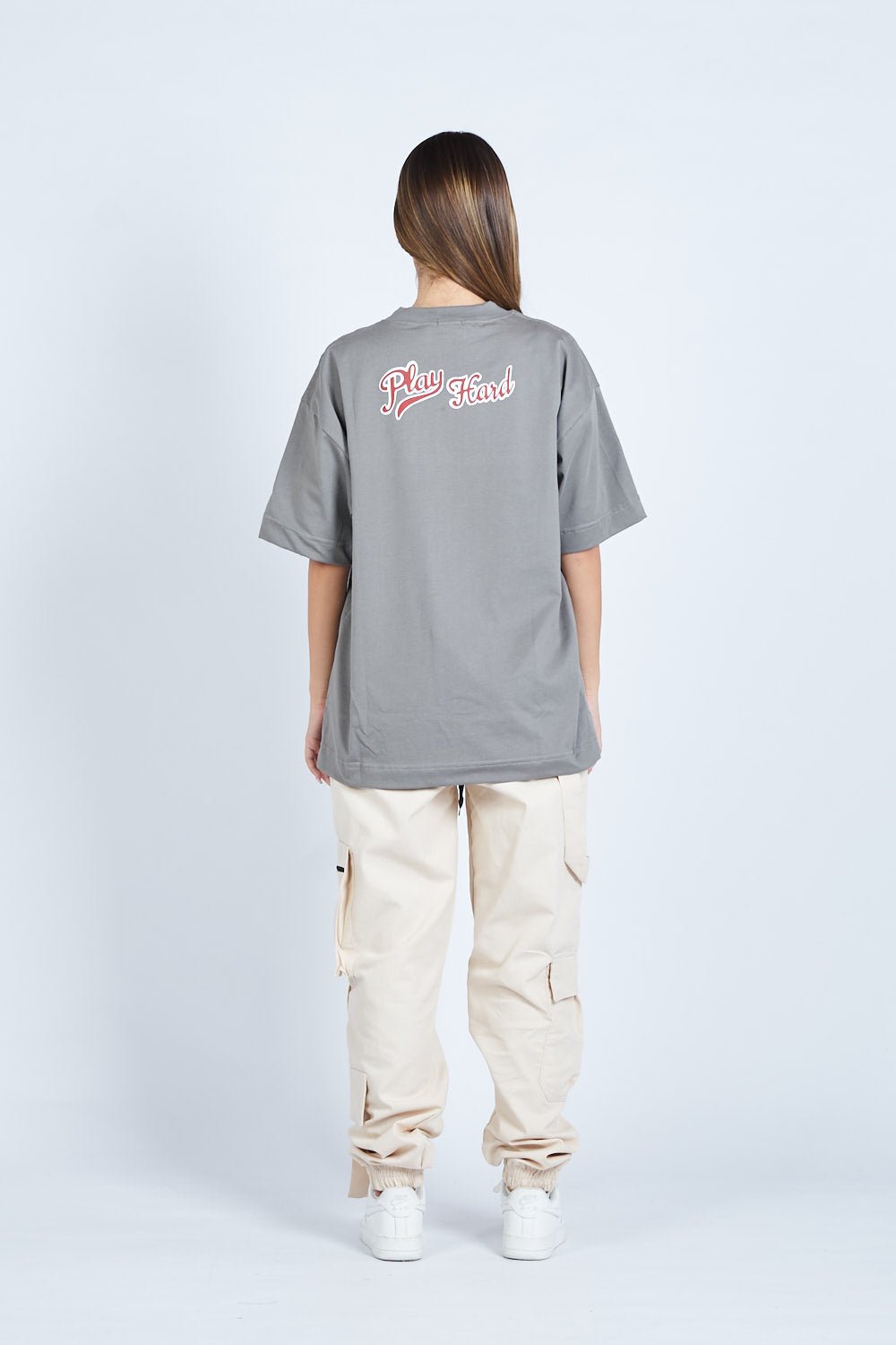 Camiseta oversize PLAY HARD GRIS | DROP 03 |