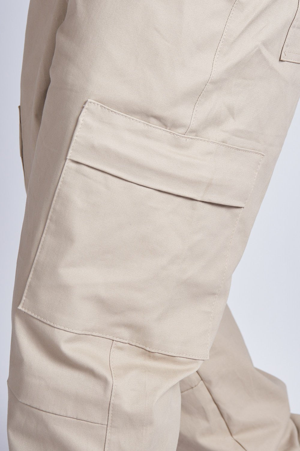 JOGGER CARGO CON PREENSES CAQUI - REDUX CLUB
