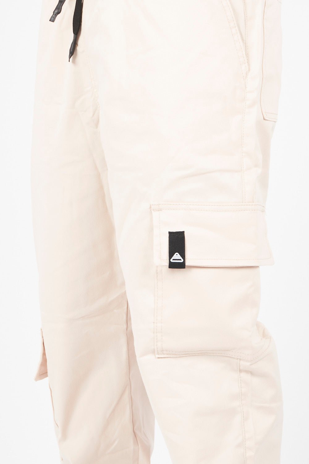 PANTALON CARGO ASIMETRICO ARENA - CORD & CO