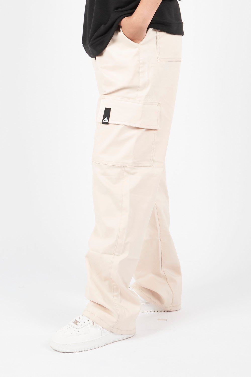 PANTALON CARGO ASIMETRICO ARENA - CORD & CO